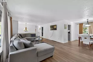 820 NE 168th Pl, Portland, OR 97230 - Photo 7