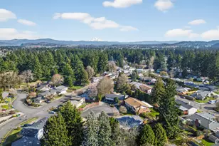 820 NE 168th Pl, Portland, OR 97230 - Photo 47
