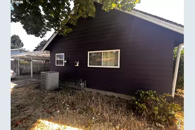 190 NE 28th Ave, Hillsboro, OR 97124 - Photo 3