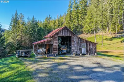 94263 Matheny Creek Ln, Myrtle Point, OR 97458 - Photo 11