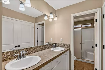 11488 SW Zurich St, Wilsonville, OR 97070 - Photo 21