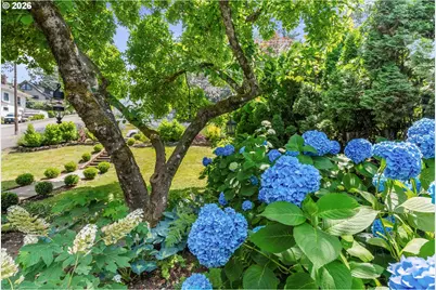 1204 State St, Hood River, OR 97031 - Photo 7