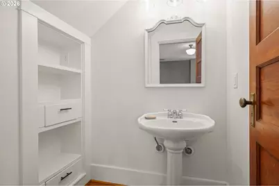 918 C St, Springfield, OR 97477 - Photo 37