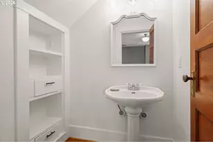 918 C St, Springfield, OR 97477 - Photo 37