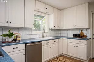 1769 SE Brookwood Ave, Hillsboro, OR 97123 - Photo 15