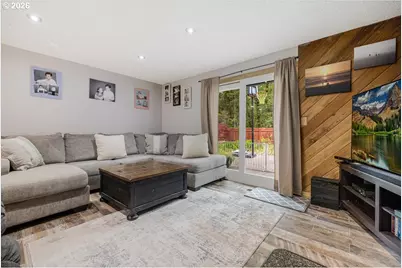 22260 E Wild Fern Ln, Brightwood, OR 97011 - Photo 9