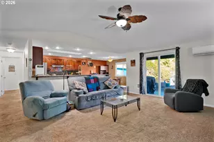 2 Park Village Dr, Florence, OR 97439 - Photo 5