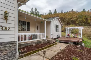 487 SE Dos Gatos Ct, Roseburg, OR 97470 - Photo 3