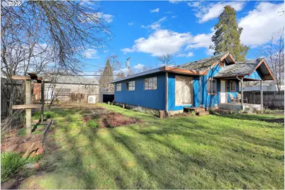 1071 W 11th Ave, Eugene, OR 97402 - Photo 5