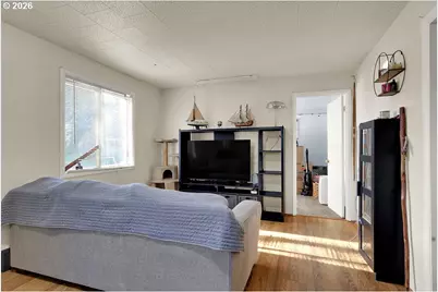 1071 W 11th Ave, Eugene, OR 97402 - Photo 21