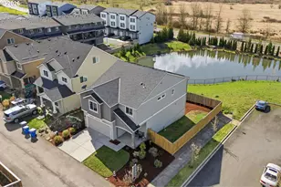 9025 N Dogwood St, Camas, WA 98607 - Photo 5