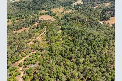 895 Mulberry Ln, Roseburg, OR 97471 - Photo 23