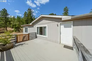 895 Mulberry Ln, Roseburg, OR 97471 - Photo 11