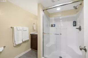 117 S Arthur St, Portland, OR 97201 - Photo 31