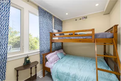 117 S Arthur St, Portland, OR 97201 - Photo 17