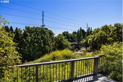 117 S Arthur St, Portland, OR 97201 - Photo 39