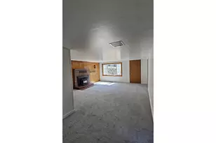 47861 Commercial St, Oakridge, OR 97463 - Photo 5