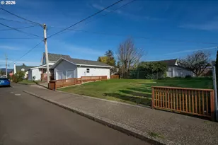 1403 5th St, Tillamook, OR 97141 - Photo 27