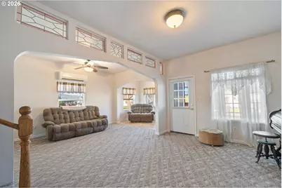 1403 5th St, Tillamook, OR 97141 - Photo 5