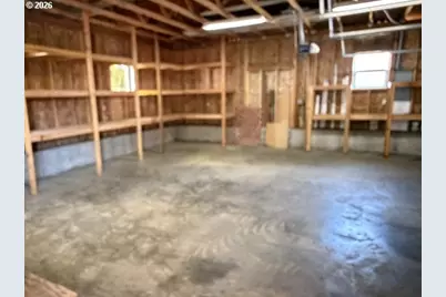 1403 5th St, Tillamook, OR 97141 - Photo 33