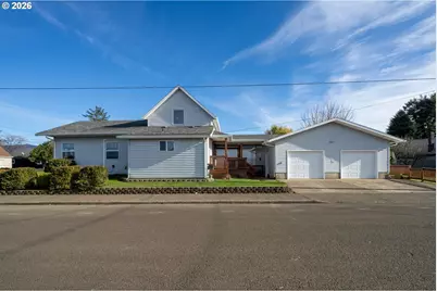 1403 5th St, Tillamook, OR 97141 - Photo 1