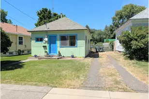 2704 N Ash St, La Grande, OR 97850 - Photo 1