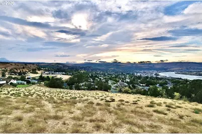 E 17th St, The Dalles, OR 97058 - Photo 13