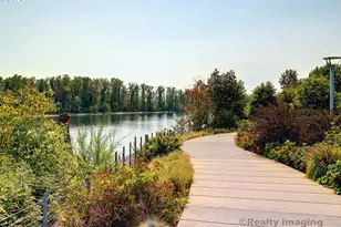 841 S Gaines St, Portland, OR 97239 - Photo 47