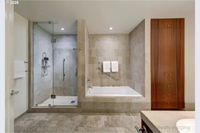 841 S Gaines St #319, Portland, OR 97239 - Photo 25