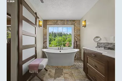 21077 SW Wyndham Hill Ct, Tualatin, OR 97062 - Photo 33