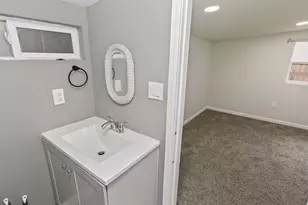 10405 SW Denney Rd, Beaverton, OR 97008 - Photo 35