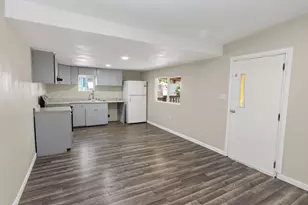 10405 SW Denney Rd, Beaverton, OR 97008 - Photo 9