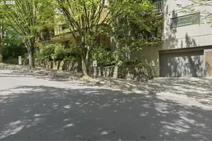 2021 SW Main St, Portland, OR 97205 - Photo 41