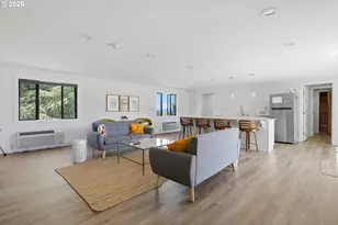 2021 SW Main St, Portland, OR 97205 - Photo 25