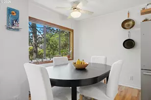 2021 SW Main St, Portland, OR 97205 - Photo 13