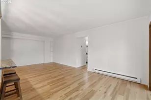 2021 SW Main St, Portland, OR 97205 - Photo 17