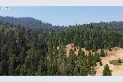 911 Tunnel Rd, Glendale, OR 97442 - Photo 27