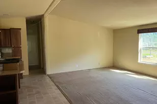 911 Tunnel Rd, Glendale, OR 97442 - Photo 3