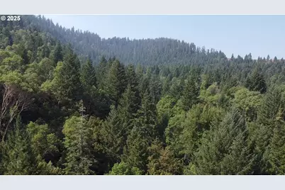 911 Tunnel Rd, Glendale, OR 97442 - Photo 31