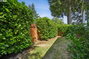 6804 NE Davis St, Portland, OR 97213 - Photo 45