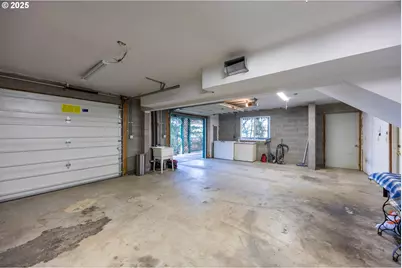 173 Park St, Glide, OR 97443 - Photo 33