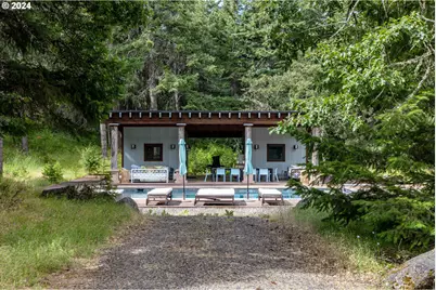 2058 State Rd, Mosier, OR 97040 - Photo 5