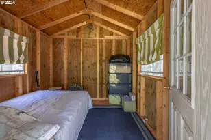 2058 State Rd, Mosier, OR 97040 - Photo 27