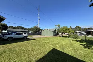 537 Art St, Brookings, OR 97415 - Photo 43