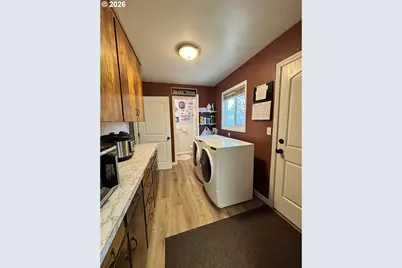 537 Art St, Brookings, OR 97415 - Photo 17