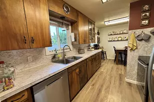 537 Art St, Brookings, OR 97415 - Photo 15