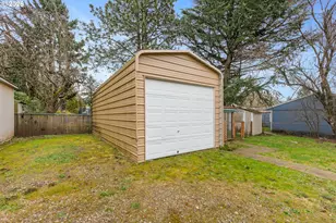 15904 SE Harrison St, Portland, OR 97233 - Photo 35