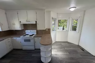 1022 Horn Ln, Eugene, OR 97404 - Photo 5
