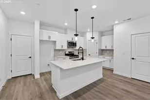 3704 SW 40th St, Gresham, OR 97080 - Photo 5