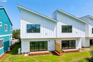 42 Washington St, Rockaway Beach, OR 97136 - Photo 3